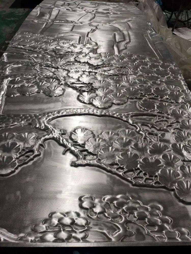 6.LMCMetalCNCEmbossedProcessaluminumpanelscreen