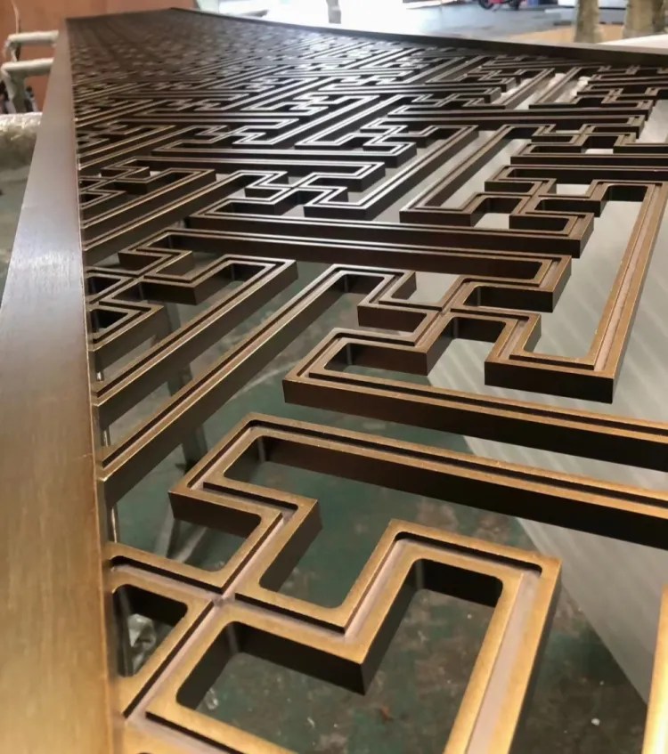 12.LMCMetalAntiqueCooperAluminumPartition