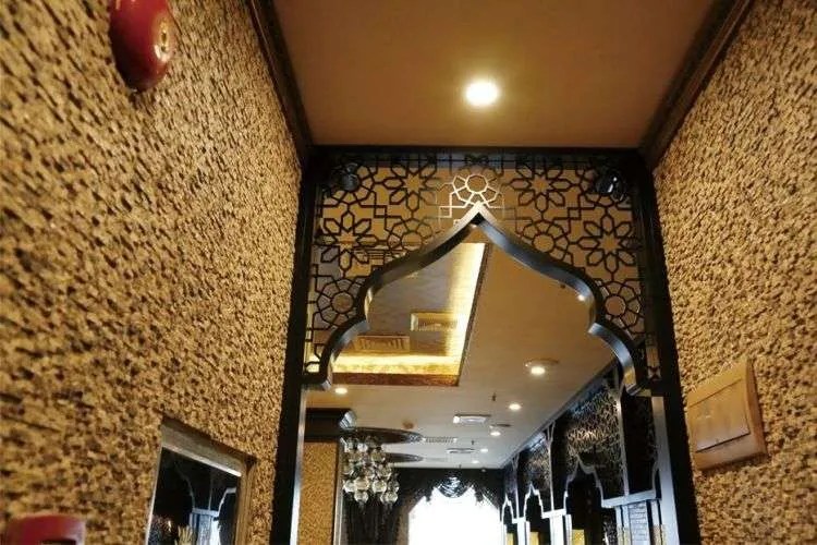 32.Islamic style