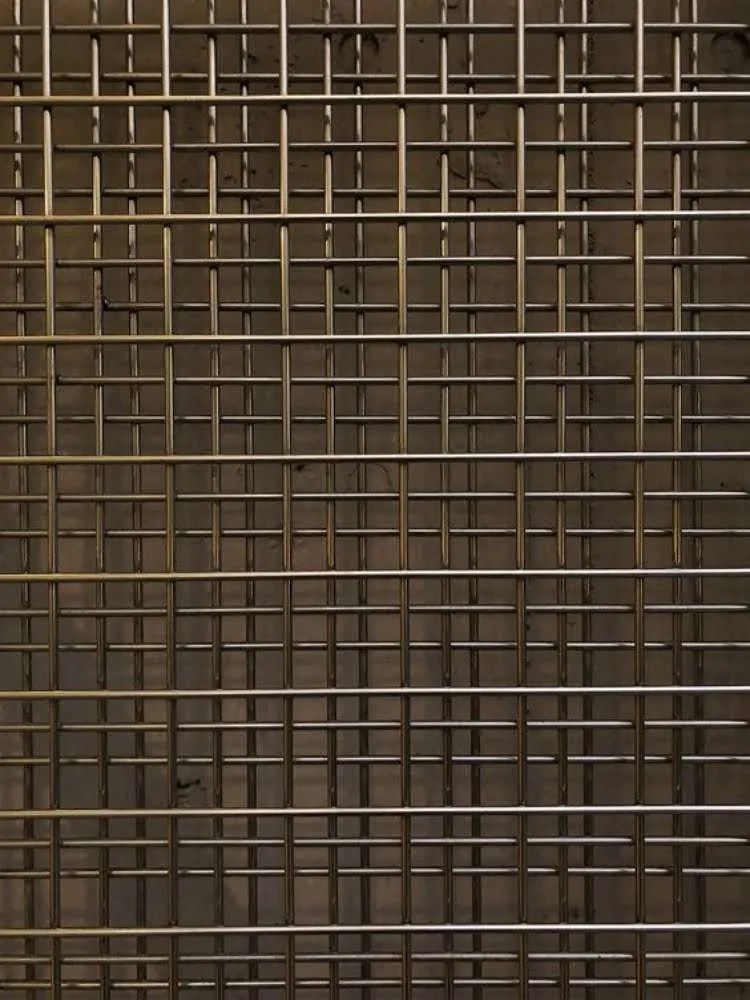 Metal grille