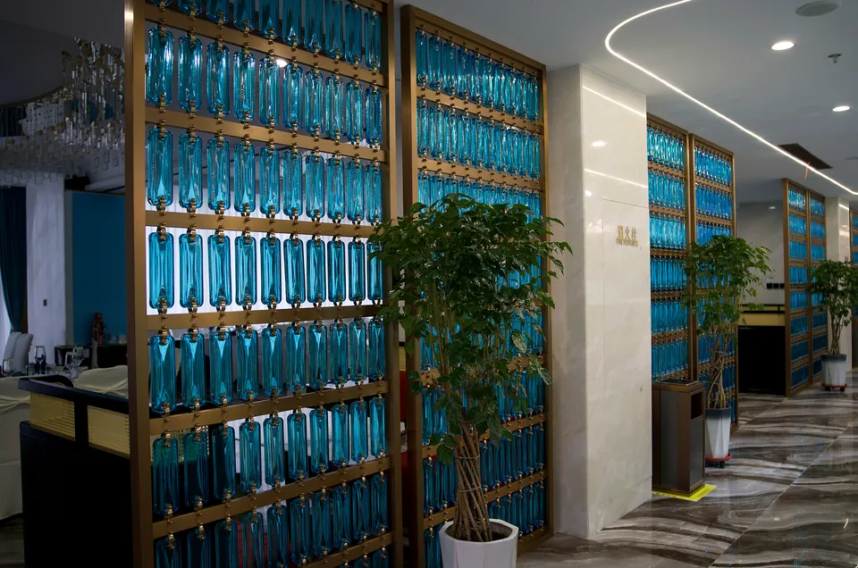 Longjiang Seafood Restaurant, Xining — completed project photograph.